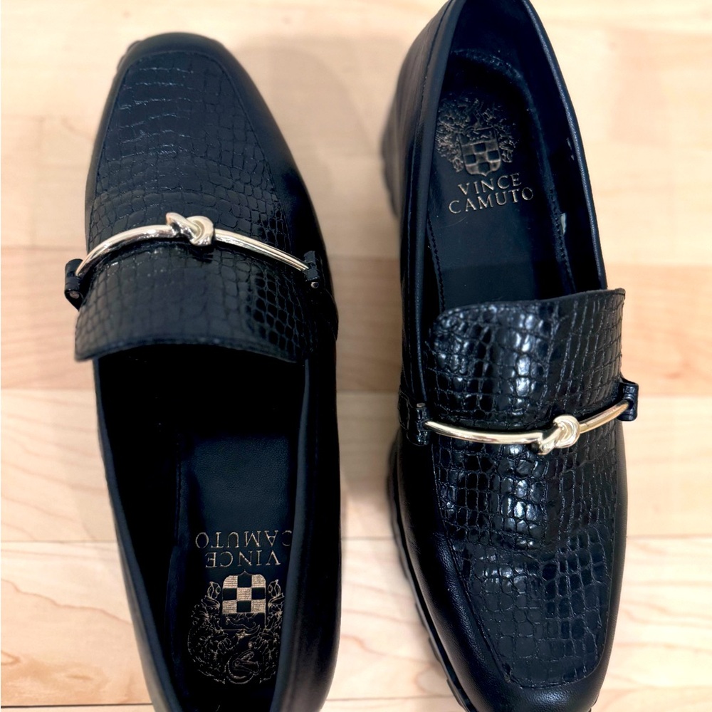 Vince Camuto, Size 6.5, black loafers.